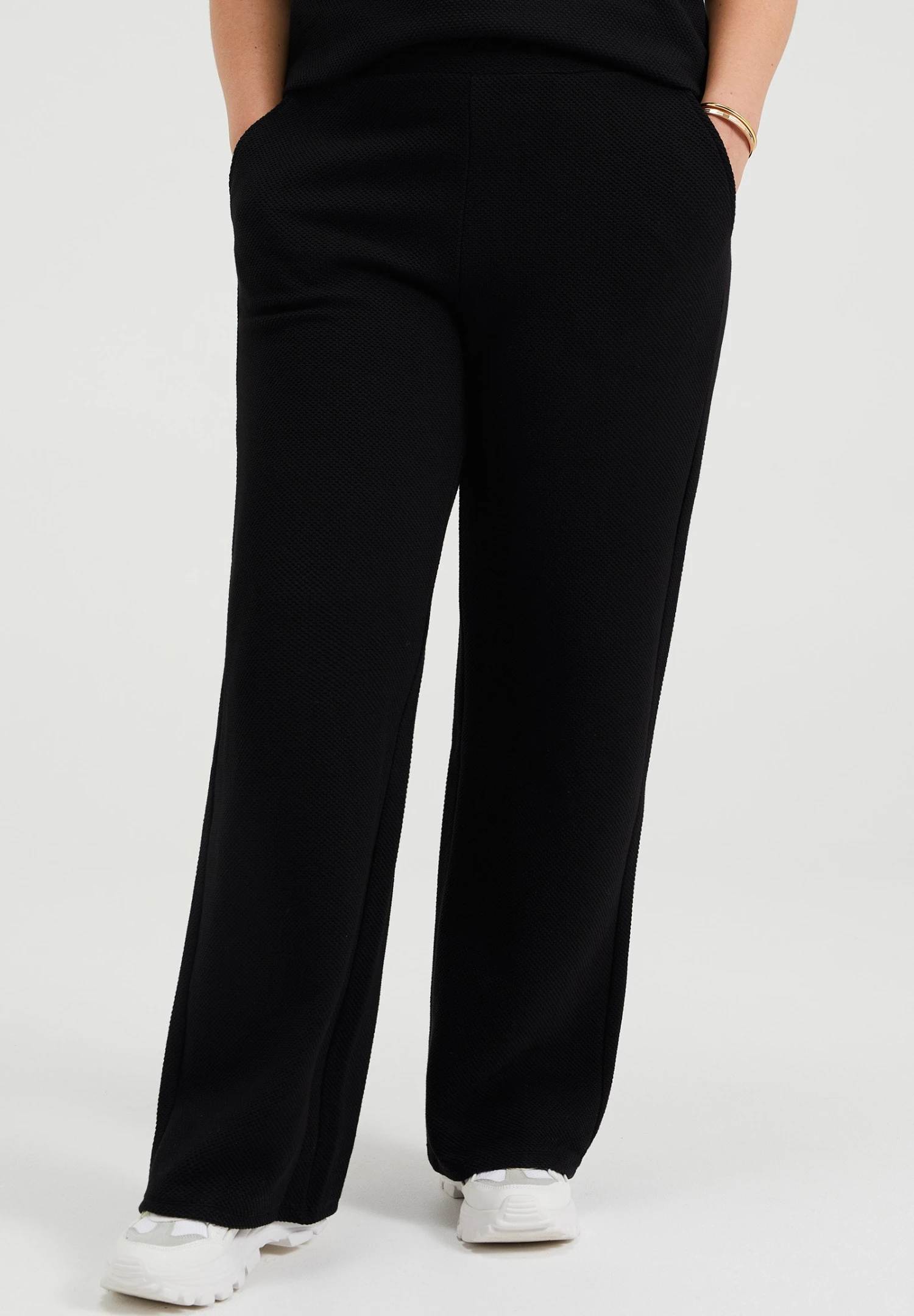 WE FASHION Curve - Pantalon De Survêtement - Black 3 WE FASHION Curve - Pantalon De Survêtement - Black