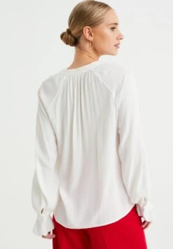 WE FASHION Met Ruches - Blouse - White -We Fashion Soldes Boutique 19f75d010d67443d8af8f8e03a7d3ace