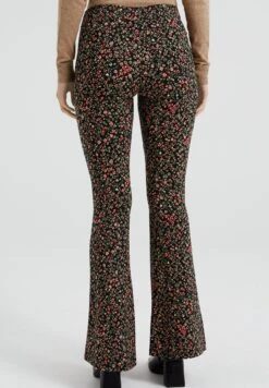 WE FASHION Flared - Collants - Black 9 WE FASHION Flared - Collants - Black -We Fashion Soldes Boutique 365eca394b654388875cd8aa6a1560fb