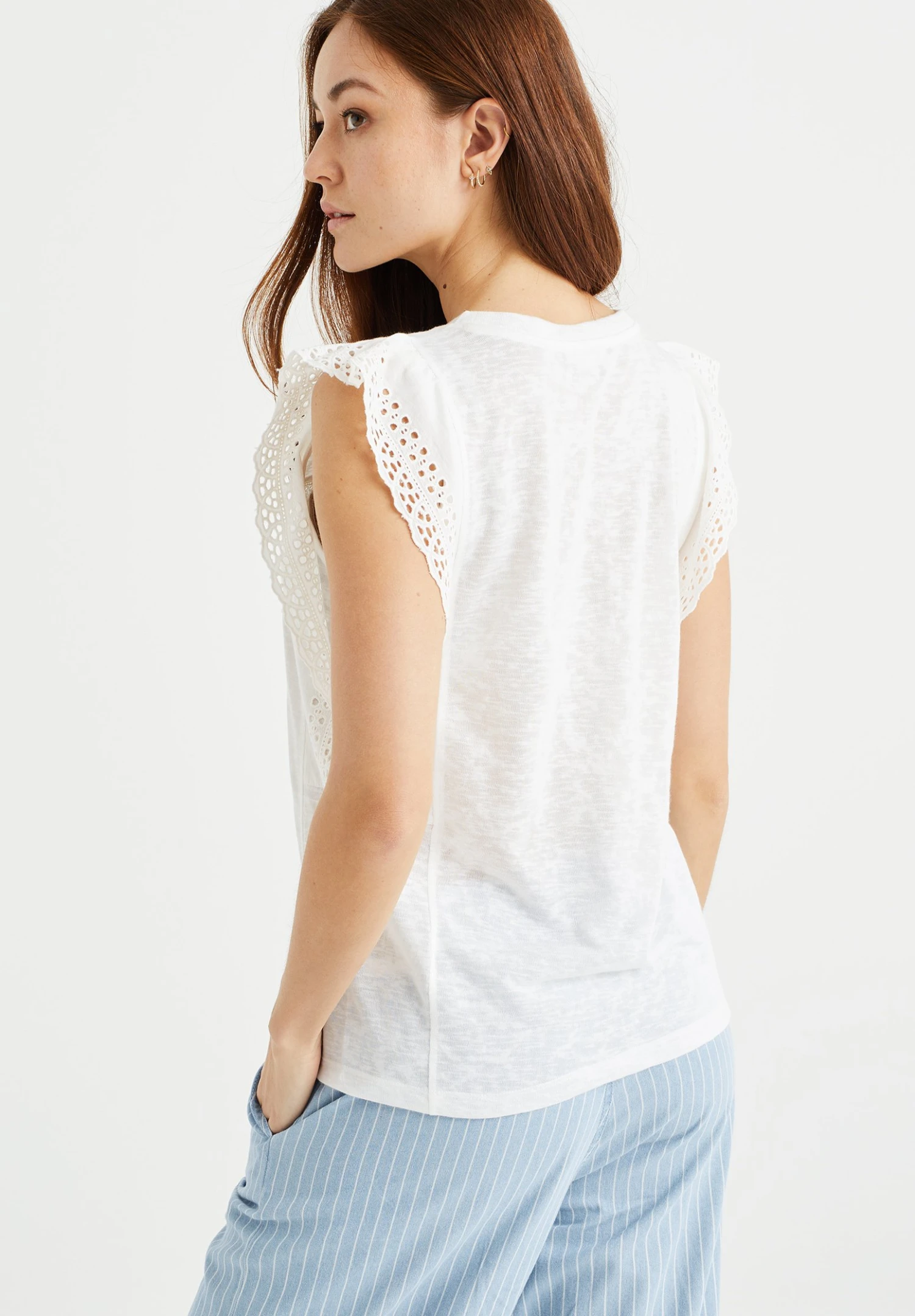 WE FASHION Met Broderie Anglaise - T-Shirt Imprimé - White 5 WE FASHION Met Broderie Anglaise - T-Shirt Imprimé - White – Image 3