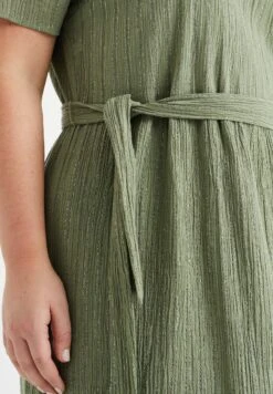 WE FASHION Met Glittergaren - Curve - Robe De Jour - Green 13 WE FASHION Met Glittergaren - Curve - Robe De Jour - Green -We Fashion Soldes Boutique 455cffb2110d45be82cd9d064a86a7c7