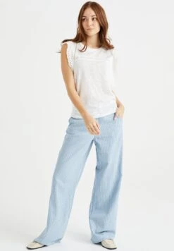 WE FASHION Met Broderie Anglaise - T-Shirt Imprimé - White 7 WE FASHION Met Broderie Anglaise - T-Shirt Imprimé - White -We Fashion Soldes Boutique 4adb42f1ca5c4af99d18f90074769be1