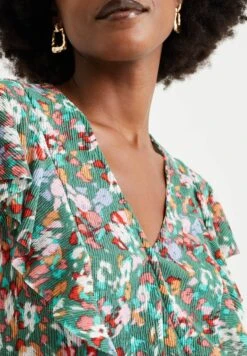 WE FASHION Plissé Met Dessin - Blouse - Green 11 WE FASHION Plissé Met Dessin - Blouse - Green -We Fashion Soldes Boutique 566e3df4dc1b4569ba4f7559d7fb98fa