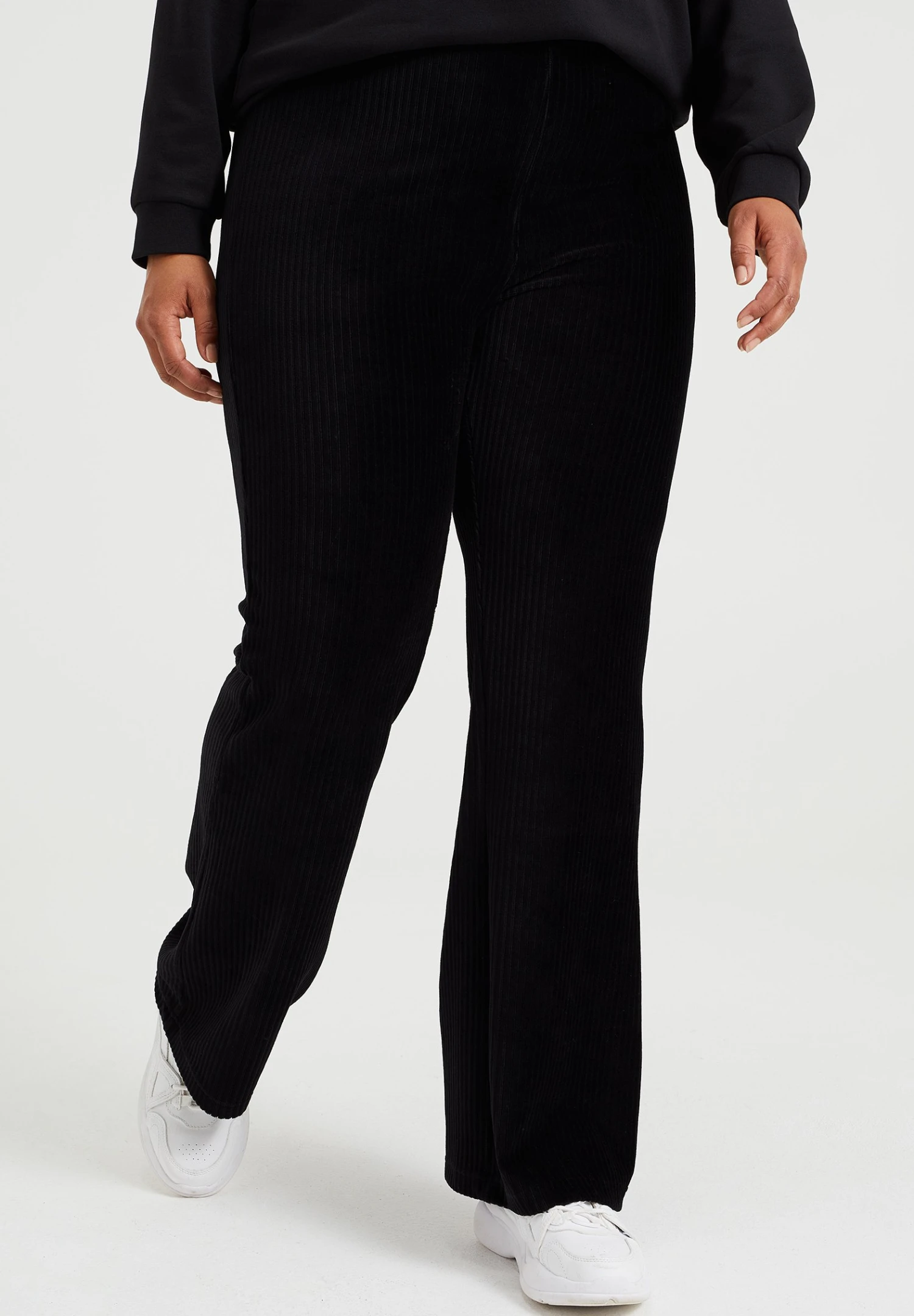 WE FASHION Flared Van Ribstof - Curve - Pantalon Classique - Black 3 WE FASHION Flared Van Ribstof - Curve - Pantalon Classique - Black