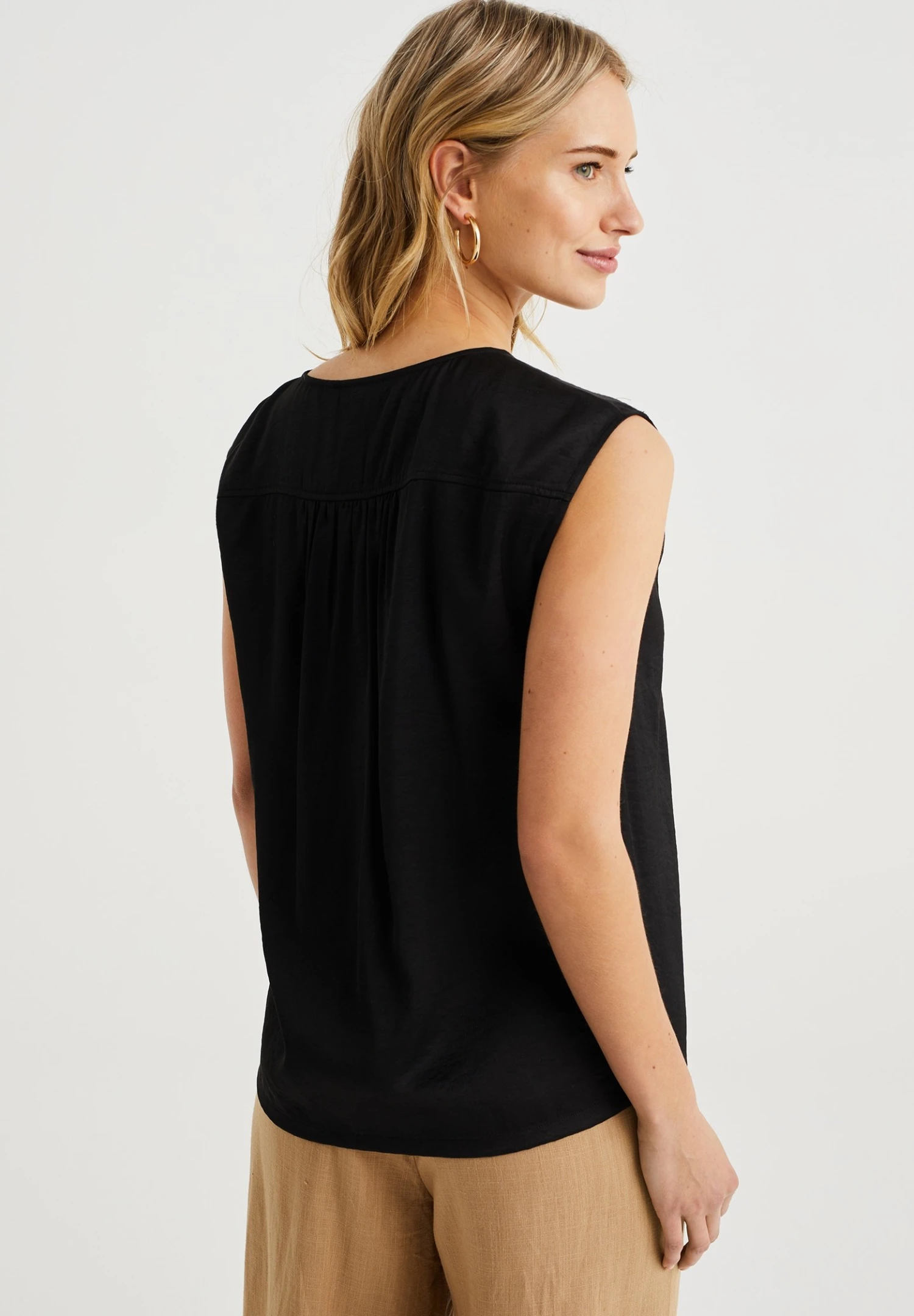 WE FASHION Blouse - Black 5 WE FASHION Blouse - Black – Image 3