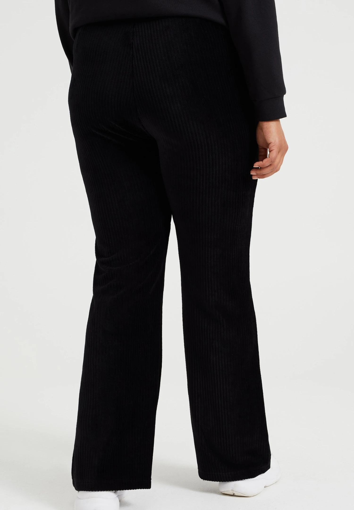 WE FASHION Flared Van Ribstof - Curve - Pantalon Classique - Black 5 WE FASHION Flared Van Ribstof - Curve - Pantalon Classique - Black – Image 3
