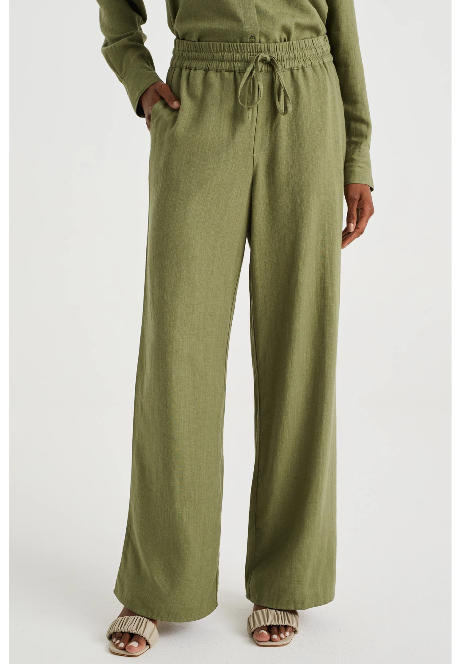 WE FASHION Relaxed Fit Van Mix - Pantalon Classique - Green 2 WE FASHION Relaxed Fit Van Mix - Pantalon Classique - Green