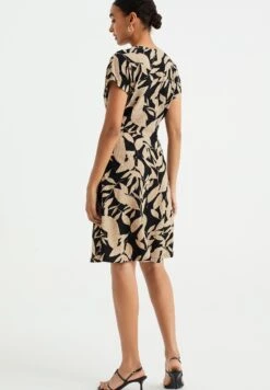 WE FASHION Robe En Jersey - Beige 10 WE FASHION Robe En Jersey - Beige -We Fashion Soldes Boutique 97bb07f167e74998a4bfb6c3c4a860db