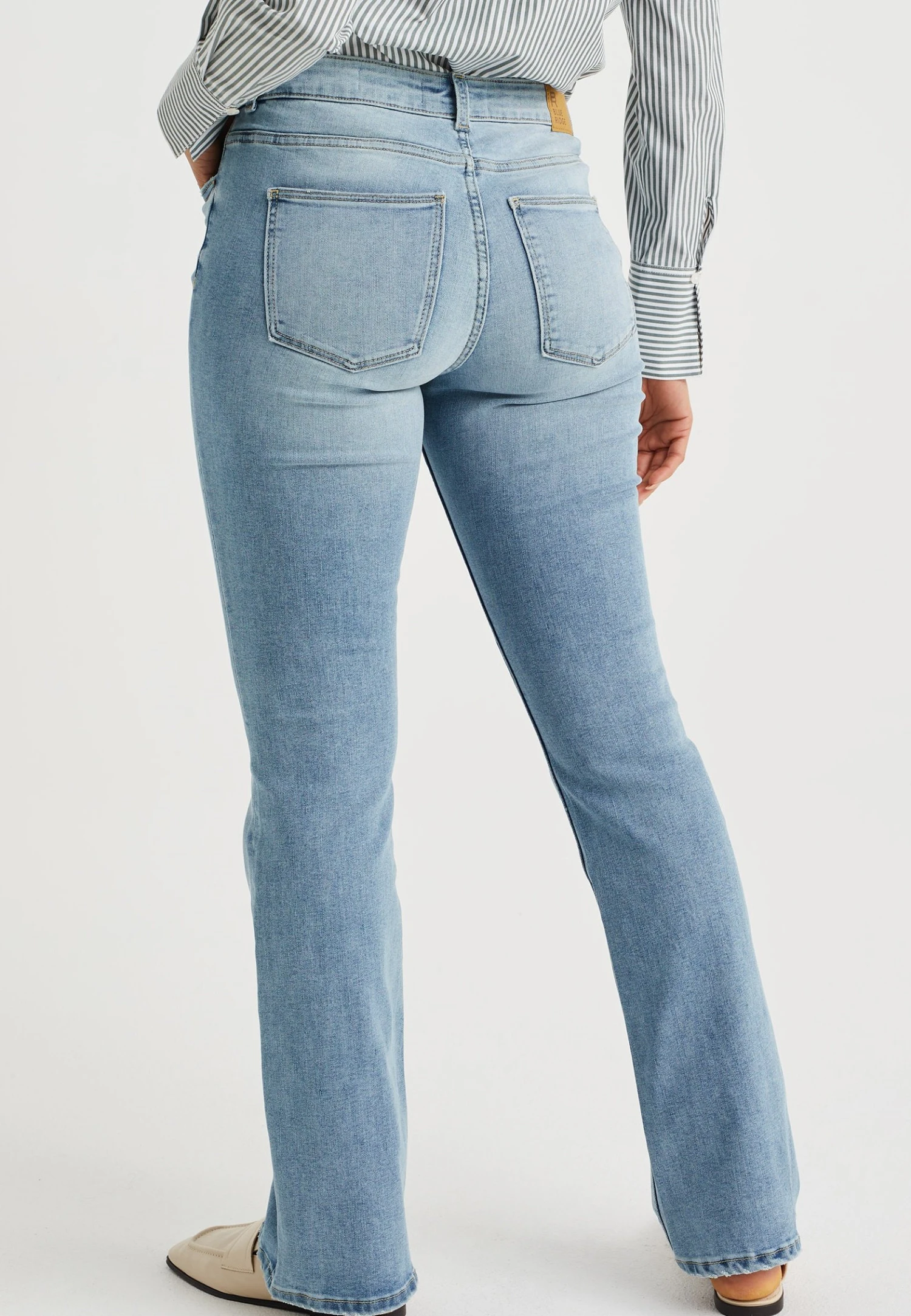 WE FASHION Mid Rise Met Stretch - Jean Bootcut - Blue 5 WE FASHION Mid Rise Met Stretch - Jean Bootcut - Blue – Image 3