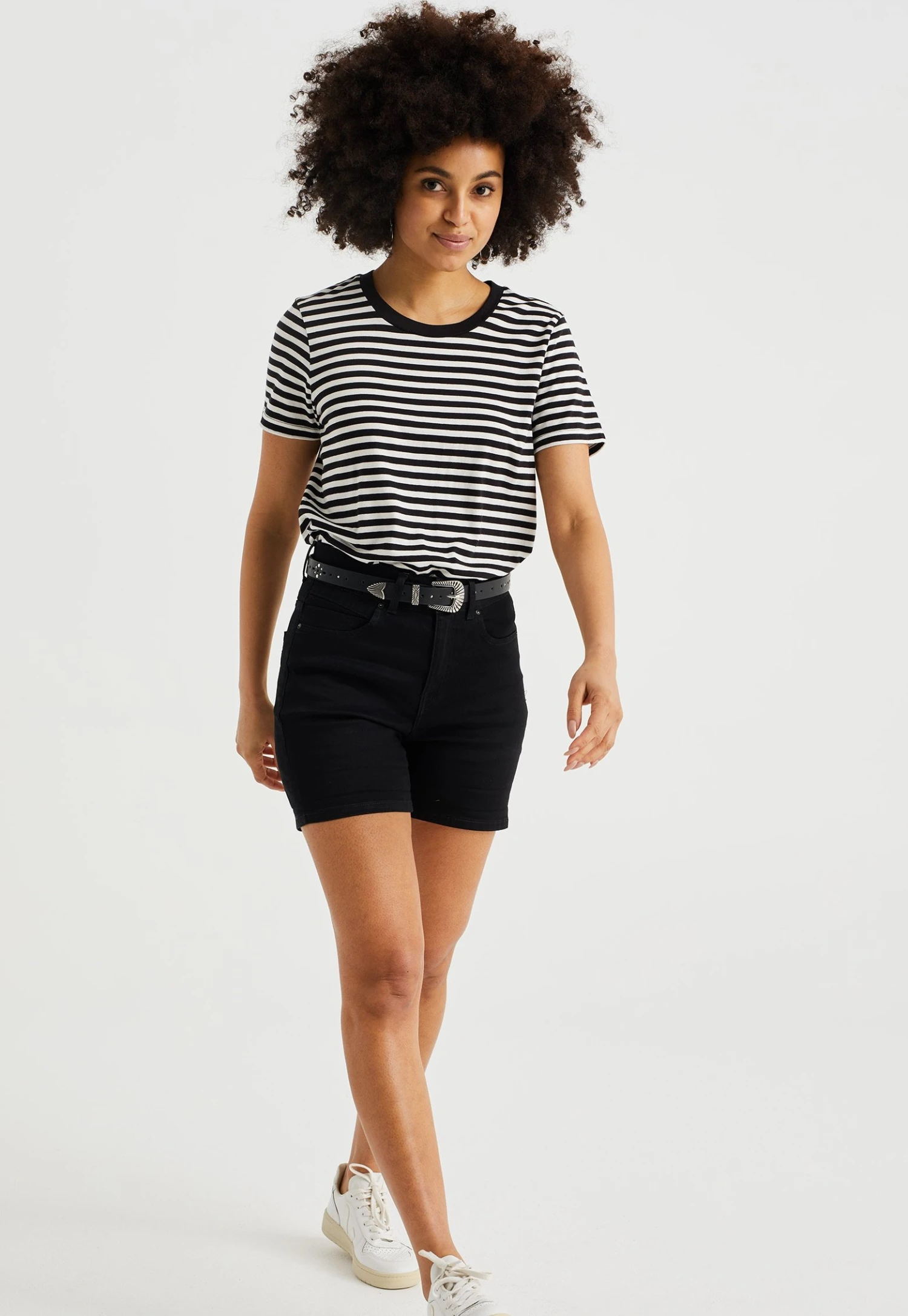 WE FASHION High Rise Met Comfort Stretch - Short En Jean - Black 4 WE FASHION High Rise Met Comfort Stretch - Short En Jean - Black – Image 2