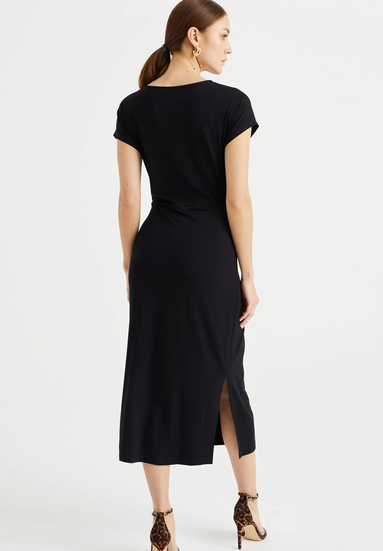 WE FASHION Met Plooidetail - Robe De Jour - Black 4 WE FASHION Met Plooidetail - Robe De Jour - Black – Image 2