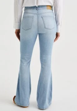WE FASHION High Rise Super Wide Met Superstretch - Jean Bootcut - Blue 8 WE FASHION High Rise Super Wide Met Superstretch - Jean Bootcut - Blue -We Fashion Soldes Boutique c505474a1b4840cbbf2352d4b67da017