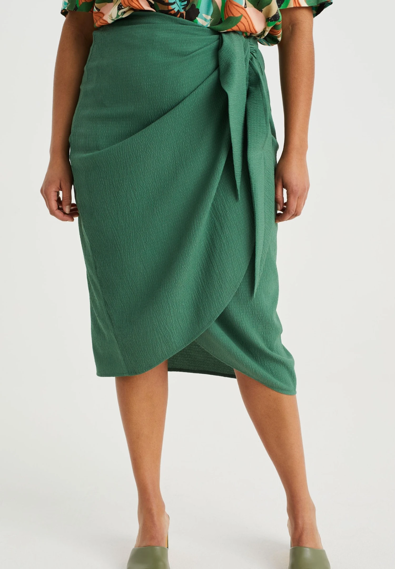 WE FASHION Curve - Jupe Portefeuille - Green 3 WE FASHION Curve - Jupe Portefeuille - Green