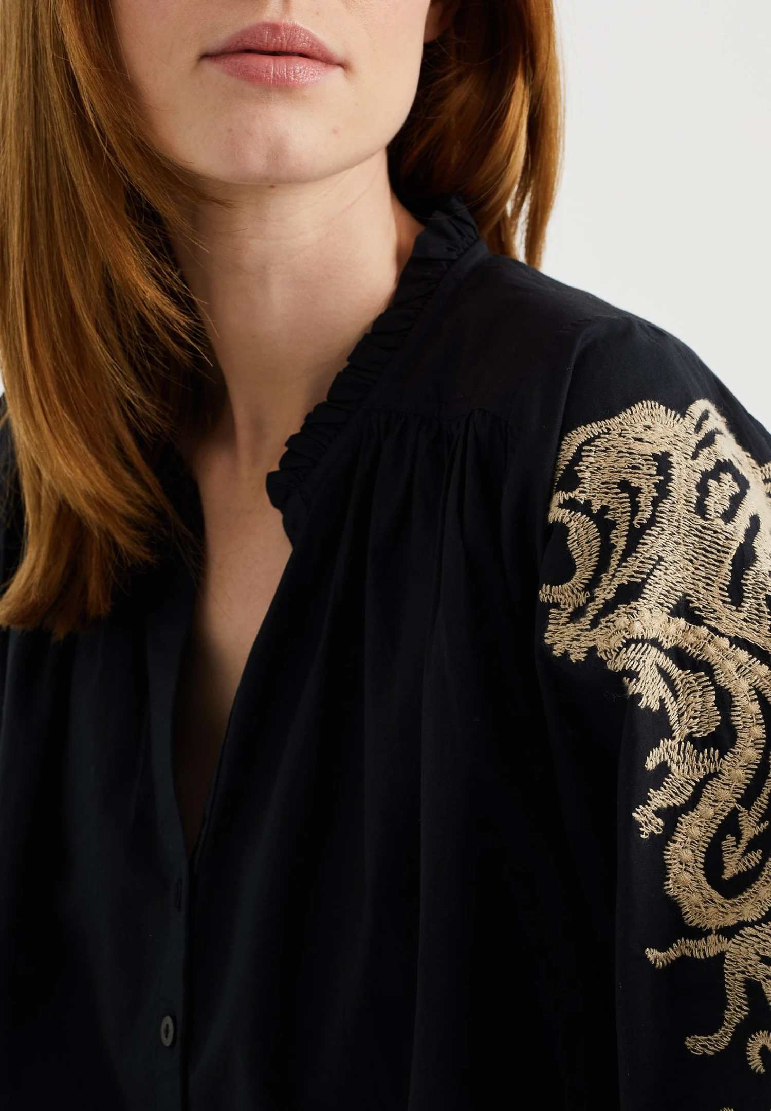 WE FASHION Met Embroidery - Chemisier - Black 6 WE FASHION Met Embroidery - Chemisier - Black – Image 4