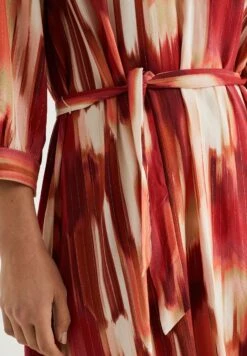 WE FASHION Met Dessin - Robe De Jour - Red 11 WE FASHION Met Dessin - Robe De Jour - Red -We Fashion Soldes Boutique fad37c26cf6149a4a1aba096b1aa05c1